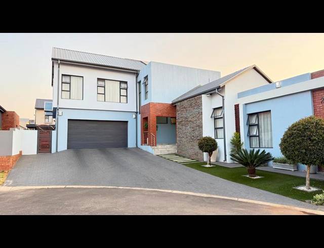 4 BEDROOM HOUSE FOR SALE IN GOLDEN FIELDS ESTATE